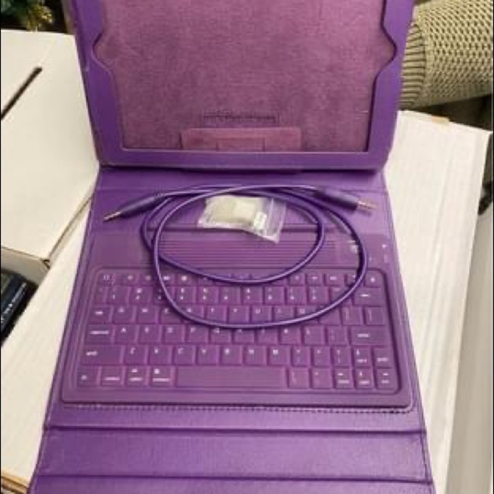 iPad 2 keyboard case
